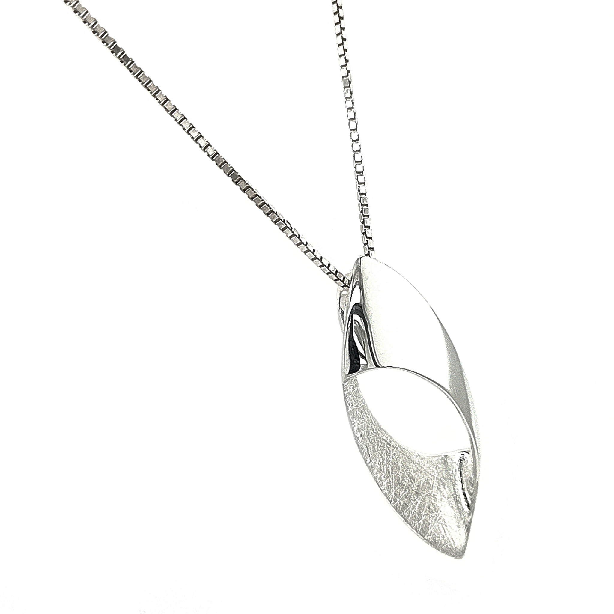 Silver Moonglade Pendant & Chain