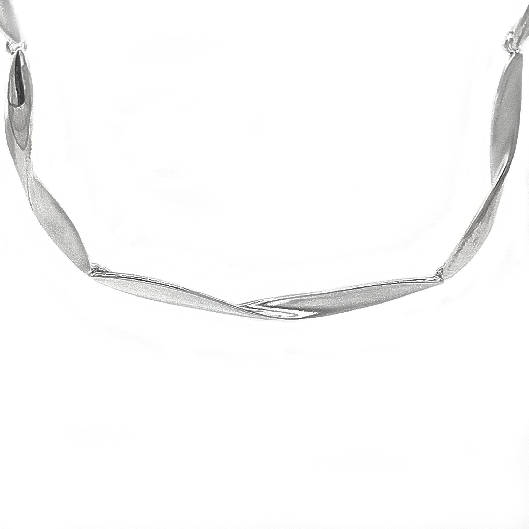 Silver Satin and Polished Graduated Twisted Link Bracelet