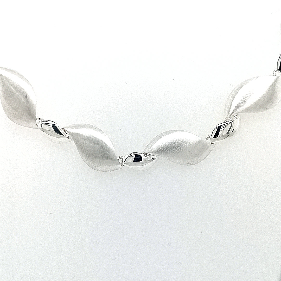Silver Sabbia Collar Necklace